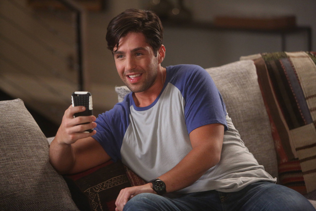 Let Grandfathered's Josh Peck Teach You How to Perfect Your Instagram